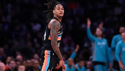 开云体育官网-马刺遭遇了一场惨败，但是强力得分手的状态还是值得肯定？