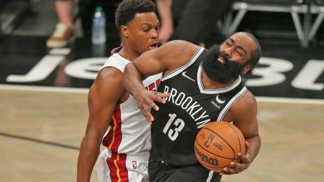 1637333210880090158.jpg lowry-harden-heat-nets.jpg